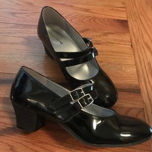Girl’s Black Patent Leather Dress Shoes